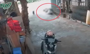 Nam thanh niên bất ngờ ngã gục xuống đường tử vong, dấu vết trên tay hé lộ nguyên nhân sốc