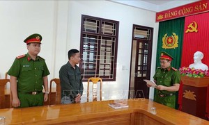Liên tiếp khởi tố các vụ liên quan 'Mua bán trái phép hóa đơn'