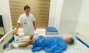 5 giờ nghẹt thở ‘cứu’ cẳng chân gần đứt lìa của nam sinh 15 tuổi