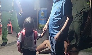 Tìm thấy bé gái lớp 1 mất tích đang ở trong chòi rẫy cùng một người đàn ông