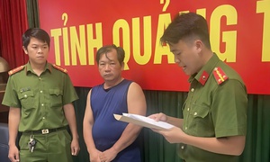 Bắt tài xế lái xe tải lao vào chợ khiến nhiều người thương vong