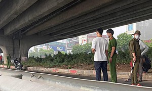Hà Nội: Phát hiện một thi thể trên dải phân cách đường Nguyễn Xiển