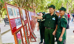 Dòng người muôn phương về quê Bác trong ngày Quốc khánh