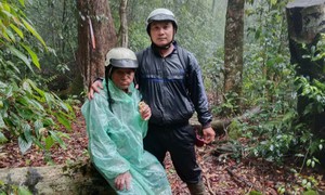 Tìm thấy cụ ông 78 tuổi sau 5 ngày lạc trong rừng