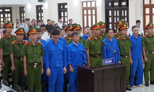 26 bị cáo trong đại án hối lộ, mua bán hóa đơn khống hầu tòa