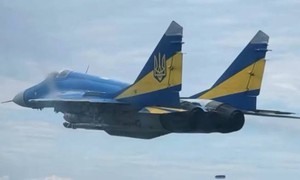 Lộ diện bom lượn mới của Ukraine trên tiêm kích MiG-29
