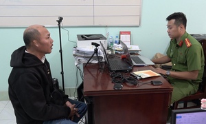 Tạm giam tài xế xe khách đánh võng, rượt đuổi xe tải trên cao tốc