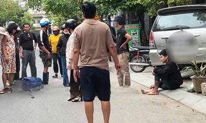 Cãi vã, nam thanh niên dùng dao đâm bạn của mẹ nguy kịch