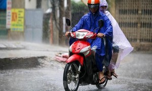 Bắc Bộ nhiều mây, mưa rải rác, sáng và đêm rét