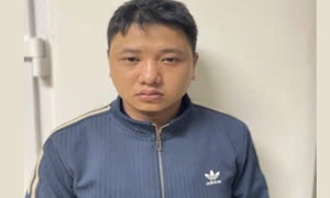 Hà Nội: Cai thầu trả lương cho công nhân bằng heroin