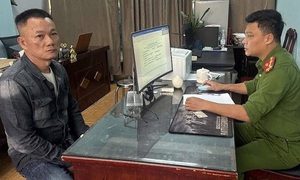 Người đàn ông hành hung tài xế vì bị nhắc không hút thuốc đã trình diện công an