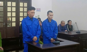 Hoãn phiên tòa xét xử 'tổng tài' chỉ đạo đánh nhân viên quán cà phê do bị nhắc không được hút thuốc