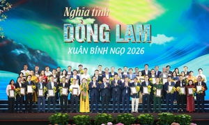 "Nghĩa tình Dòng Lam" huy động hơn 172 tỷ đồng chăm lo Tết cho người nghèo xứ Nghệ