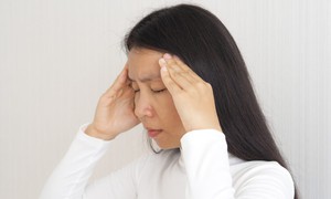 Uống gì để hỗ trợ khắc phục những cơn thiếu máu não?