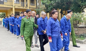 Triệt phá đường dây lừa đảo và đánh bạc trực tuyến hơn 9000 tỷ đồng