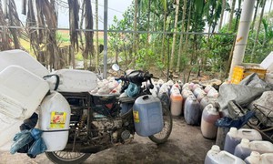 Thu mua gần 2 tấn dầu ăn, mỡ heo đã qua sử dụng để bán kiếm lời