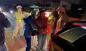 Nhận chở thuê 150kg pháo nổ đi giao bị công an bắt quả tang