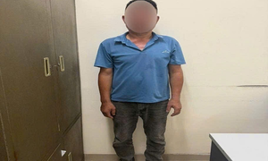 Công an xác minh vụ người đi xe máy chặn đầu ô tô, hành hung tài xế