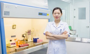 Nữ Phó Giáo sư trẻ và hành trình đưa nghiên cứu khoa học đến gần người bệnh