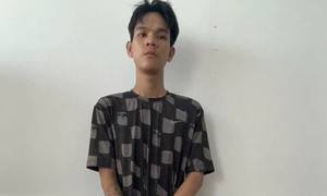 Khởi tố đối tượng trộm bộ lư thờ cúng ánh kim màu vàng