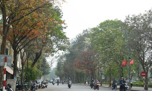 Miền Bắc nắng hanh 34 độ kéo dài, sáng sớm có sương mù nhẹ