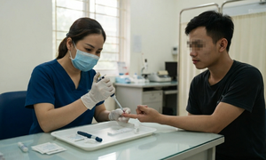 Gỡ rào cản tâm lý và dịch vụ để người dân chủ động xét nghiệm HIV sớm