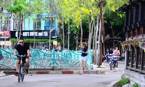 Thời tiết tháng 10 bất thường khi miền Bắc nắng kéo dài, Nam Bộ mưa không dứt