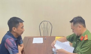 Bắt nam thanh niên vác dao chém người cùng xã trọng thương, cực sốc nguồn cơn gây án