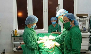 Cứu sống thai nhi sinh non phức tạp tại bệnh viện tuyến cơ sở