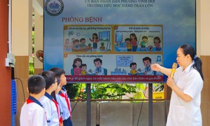 Các trường tại TPHCM tăng cường phòng bệnh não mô cầu