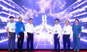 Câu lạc bộ 'Niềm tin số Nghệ An' đẩy lùi tin giả trên không gian mạng