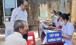 Tăng tốc khám sức khỏe toàn dân ở Khánh Hòa, người khuyết tật nặng khám tại nhà
