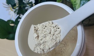 Uống bột protein có tốt cho cơ bắp của người sau tuổi 70?