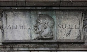 Quy trình phía sau những cái tên đoạt giải Nobel