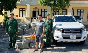 Lý A Tài chở 700 kg nầm lợn đông lạnh không rõ nguồn gốc đi tiêu thụ