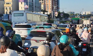 Nguyên nhân đường Cổ Linh, Hà Nội luôn tắc vào giờ cao điểm 