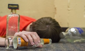 Uống rượu bia ngày Tết như thế nào để đỡ hại sức khỏe?