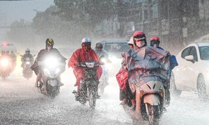 Miền Bắc chỉ còn mưa vào buổi sáng, từ chiều nay tạnh ráo, nhiệt tăng dần