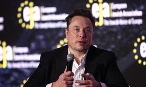 Tỷ phú Elon Musk là người đầu tiên trong lịch sử sở hữu tài sản hơn 800 tỷ USD