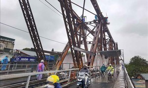 Dự kiến thông tàu qua cầu Long Biên từ 18 giờ ngày 9/2