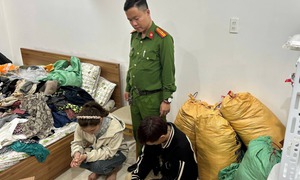 Bóc gỡ đường dây ma túy do cặp vợ chồng trẻ cầm đầu, ngụy trang dưới vỏ bọc bán quần áo online