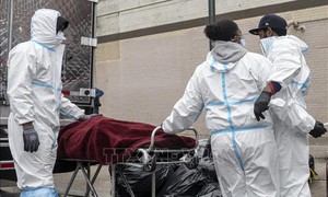 Mỹ: Hơn 155.000 ca tử vong vì COVID-19 không được thống kê