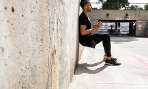 7 tác dụng của bài tập ngồi xổm dựa tường