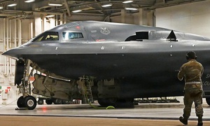 Giải mã chi tiết bí ẩn trên cánh máy bay ném bom tàng hình B-2 Spirit Mỹ