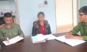 Công an TP Huế giúp người phụ nữ Cơ Tu nhận lại 60 triệu đồng chuyển nhầm