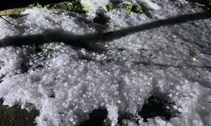 Chuyên gia lý giải nguyên nhân rất khó dự báo được mưa đá hay dông lốc