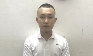 Mượn xe ô tô của người quen rồi đem bán