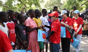 Phụ nữ Việt Nam gieo yêu thương nơi vùng đất gìn giữ hòa bình