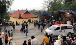 Tin mới nhất về sức khỏe đô vật bị thương tại lễ hội Đền Thượng Núi Xây