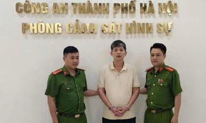 Khởi tố Nguyễn Thế Bằng vụ đỗ ô tô chắn barie Chung cư Hinode